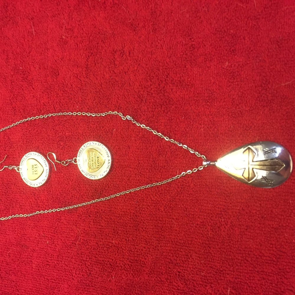 Metal Hand Designed Necklace & Earings